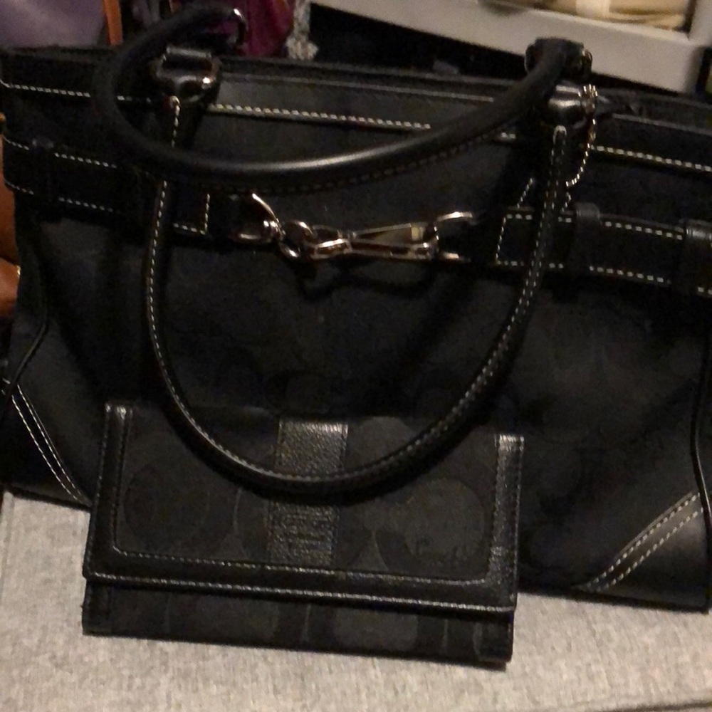 Coach purse and wallet